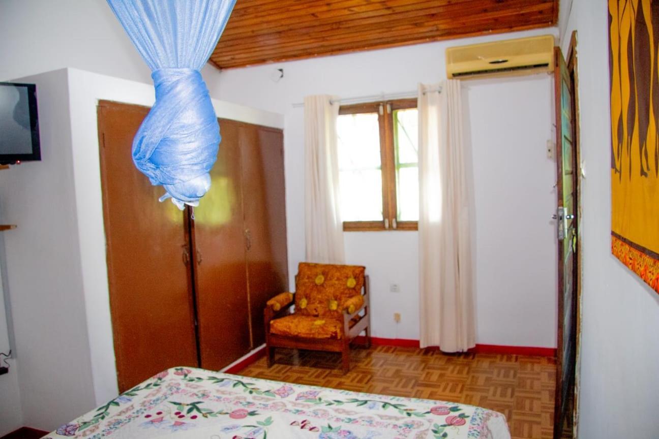 Hostel Pensao Ya Mute Chimoio Luaran gambar